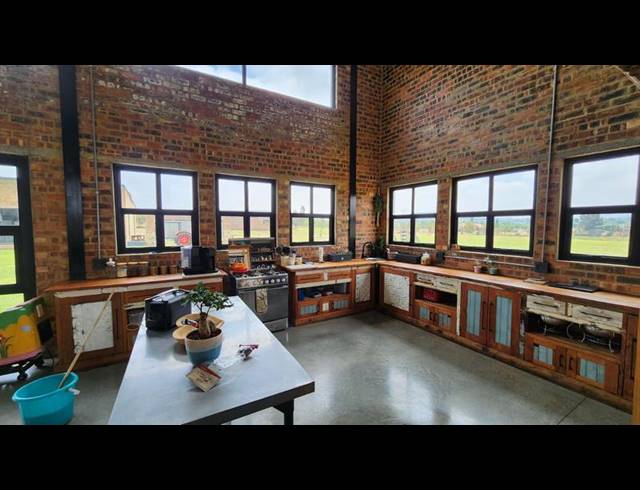 4 BEDROOM HOUSE FOR SALE IN BLUE SADDLE RANCHES